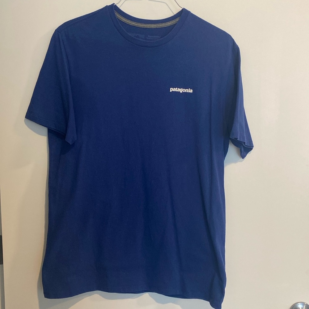 Patagonia M’s P-6 Logo Responsibiliti-Tee. Size: Medium, Color: Superior Blue - Picture 2 of 4